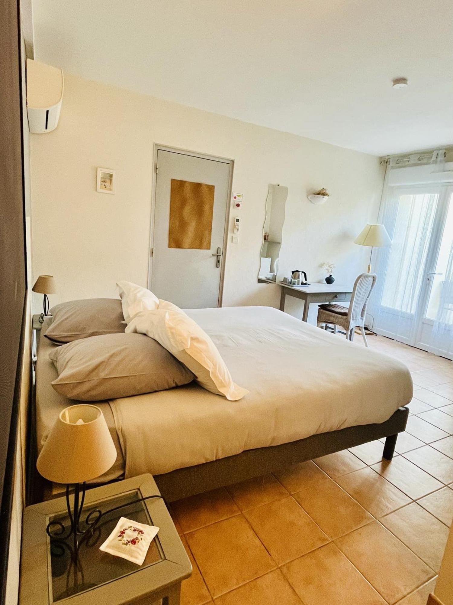Bed and Breakfast Mas Saint-Ange Lunel  Exteriér fotografie